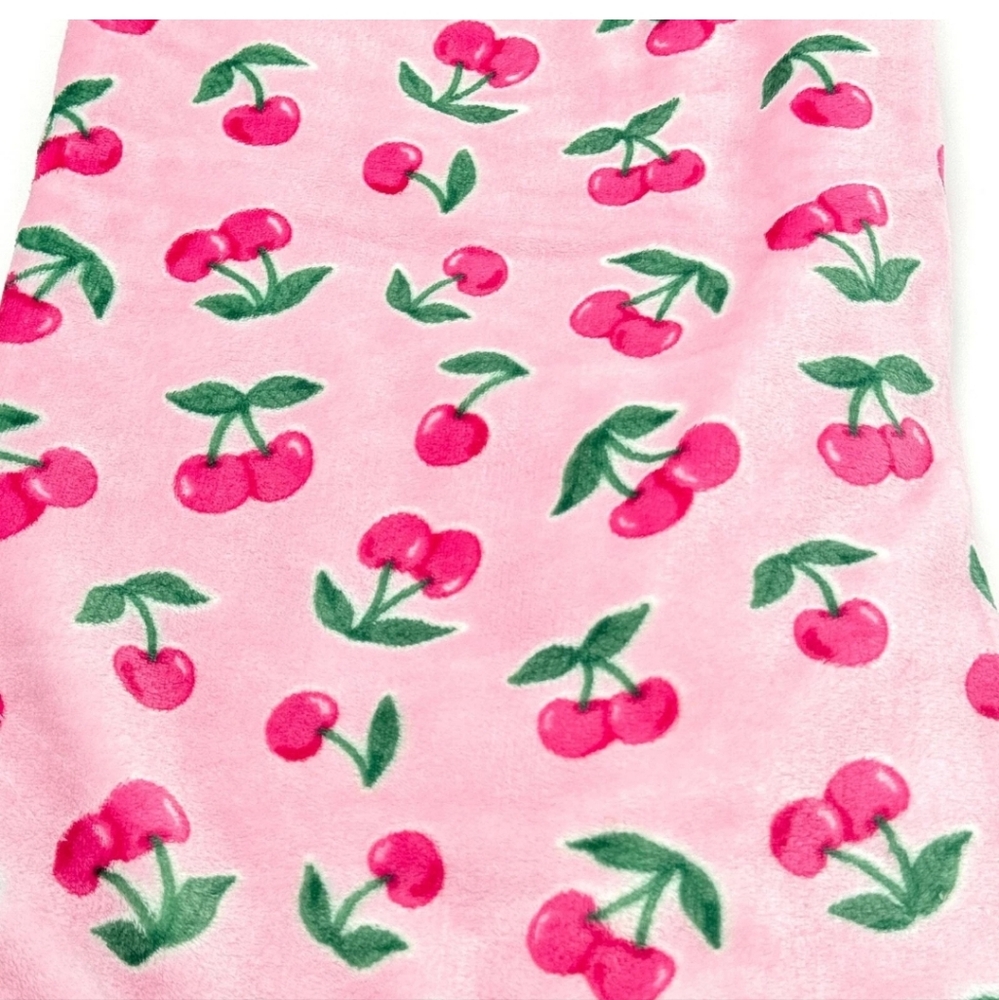 Juicy Couture Pink Cherry Plush Throw - Picture 3 of 3